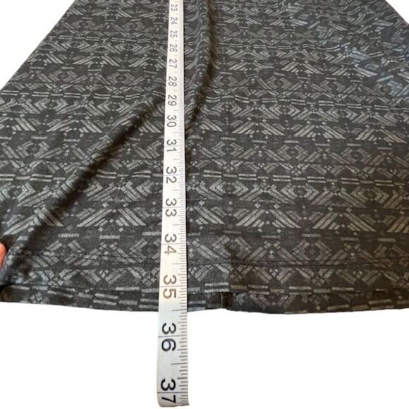 Columbia Omni-Wick Women's Athletic Dress with Built in Bra Black Gray Print XS - Picture 10 of 10